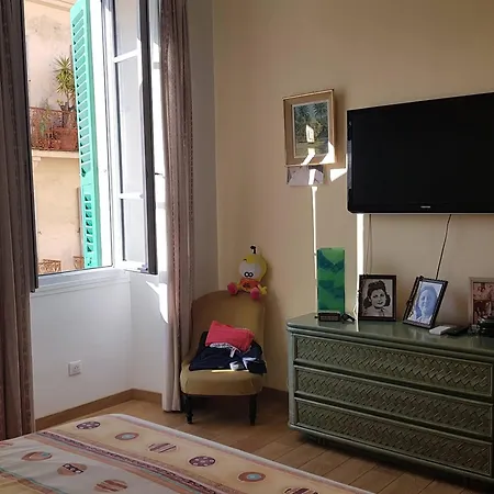 Standing Apartment